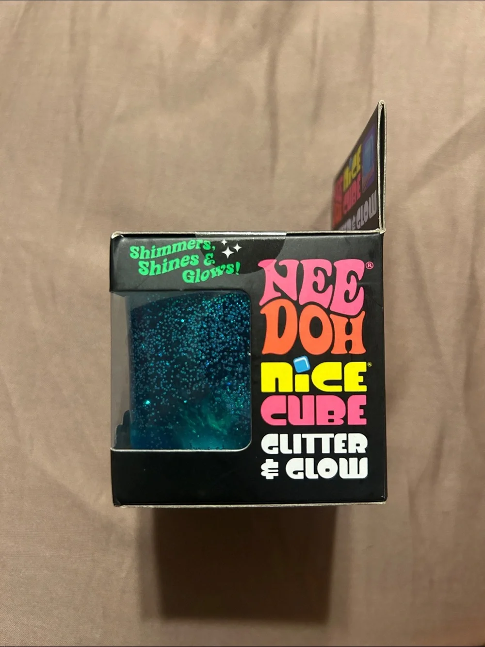 New Nice Cube Glitter & Glow Super Solid Squish - Blue ()